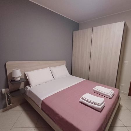 Affitta Camere Gold บาร์เลตตา ภายนอก รูปภาพ