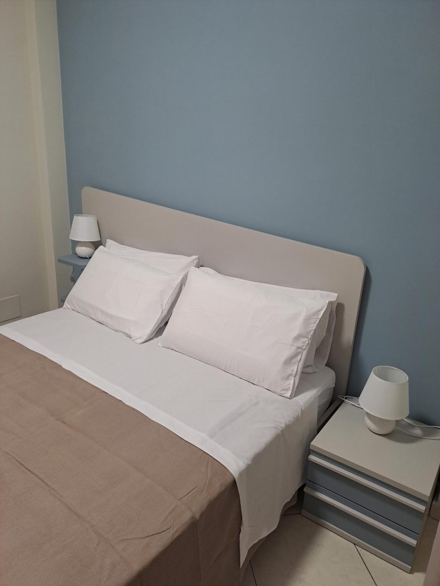 Affitta Camere Gold บาร์เลตตา ภายนอก รูปภาพ